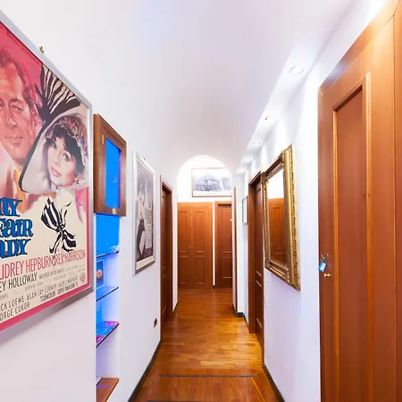 69 Manin Street-3